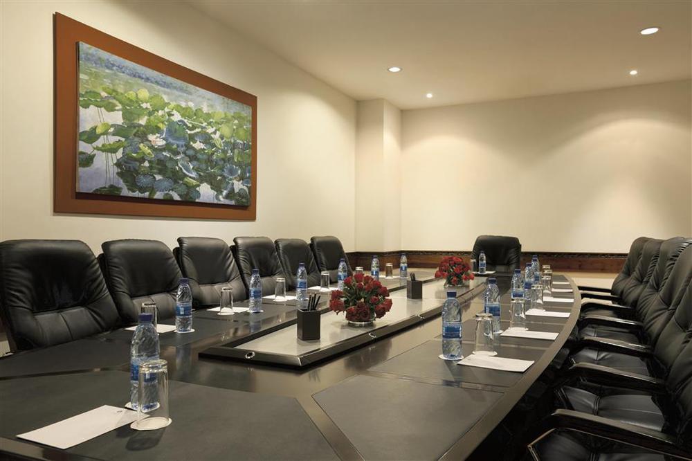 Hyatt Regency Dar Es Salaam, The Kilimanjaro Hotel