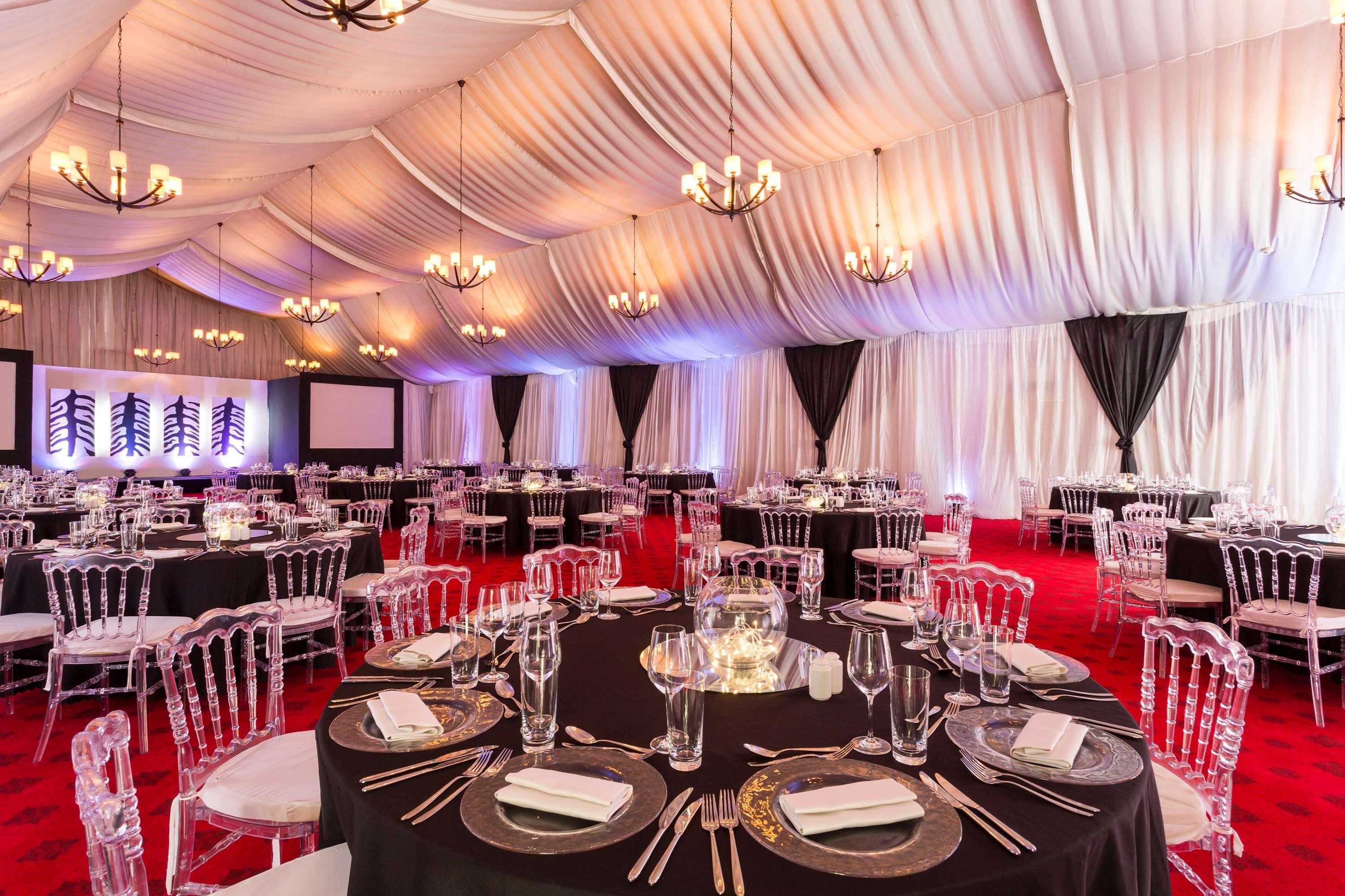 Hotel Hyatt Regency Dar Es Salaam, The Kilimanjaro 5*